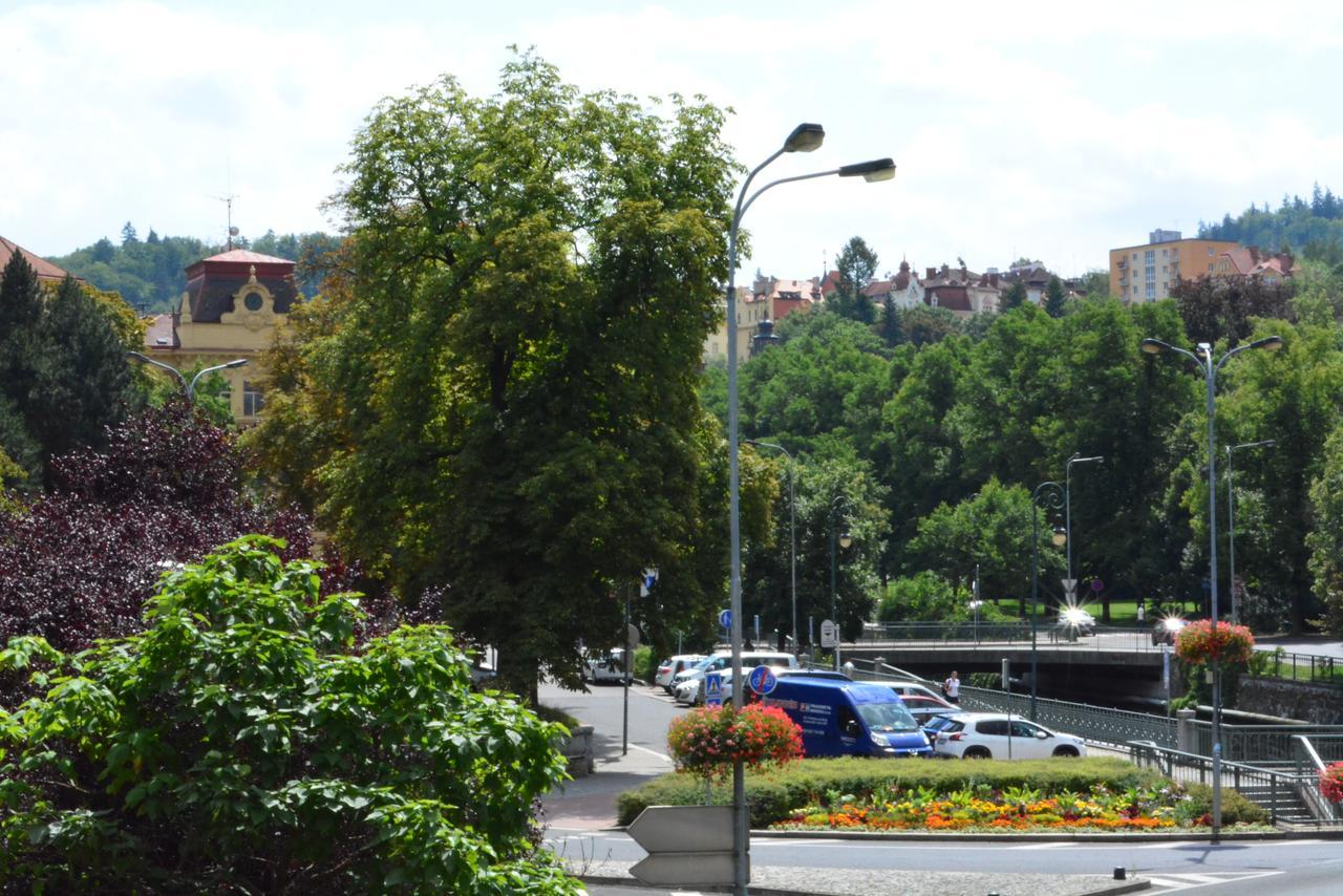 Apartment Alice Center Karlovy Vary Exterior photo